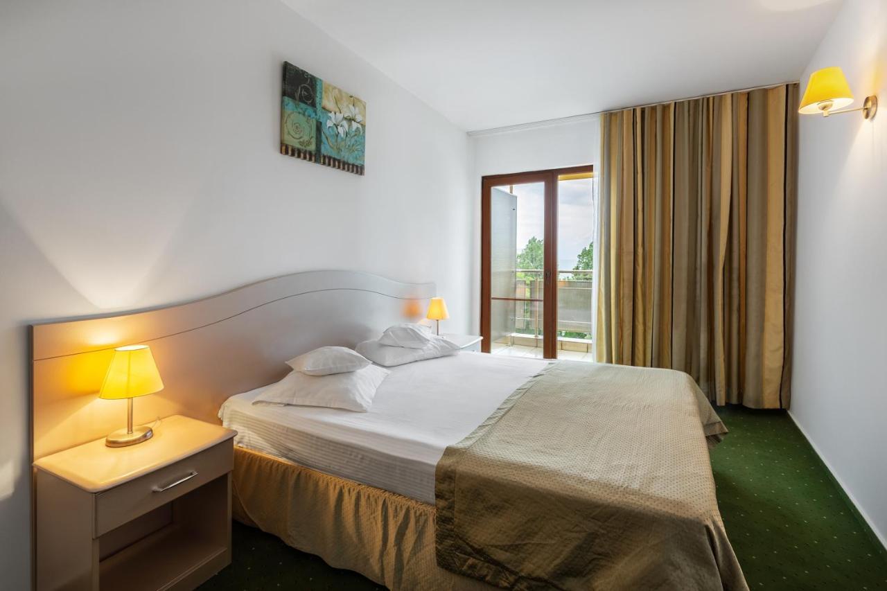 Hotel Bega Ефоріє-Норд Екстер'єр фото